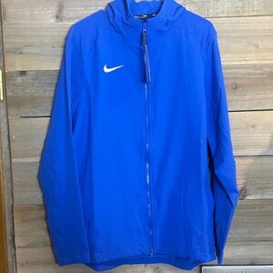 Nike Men's Vibrant Blue Windbreaker Zip Up Jacket